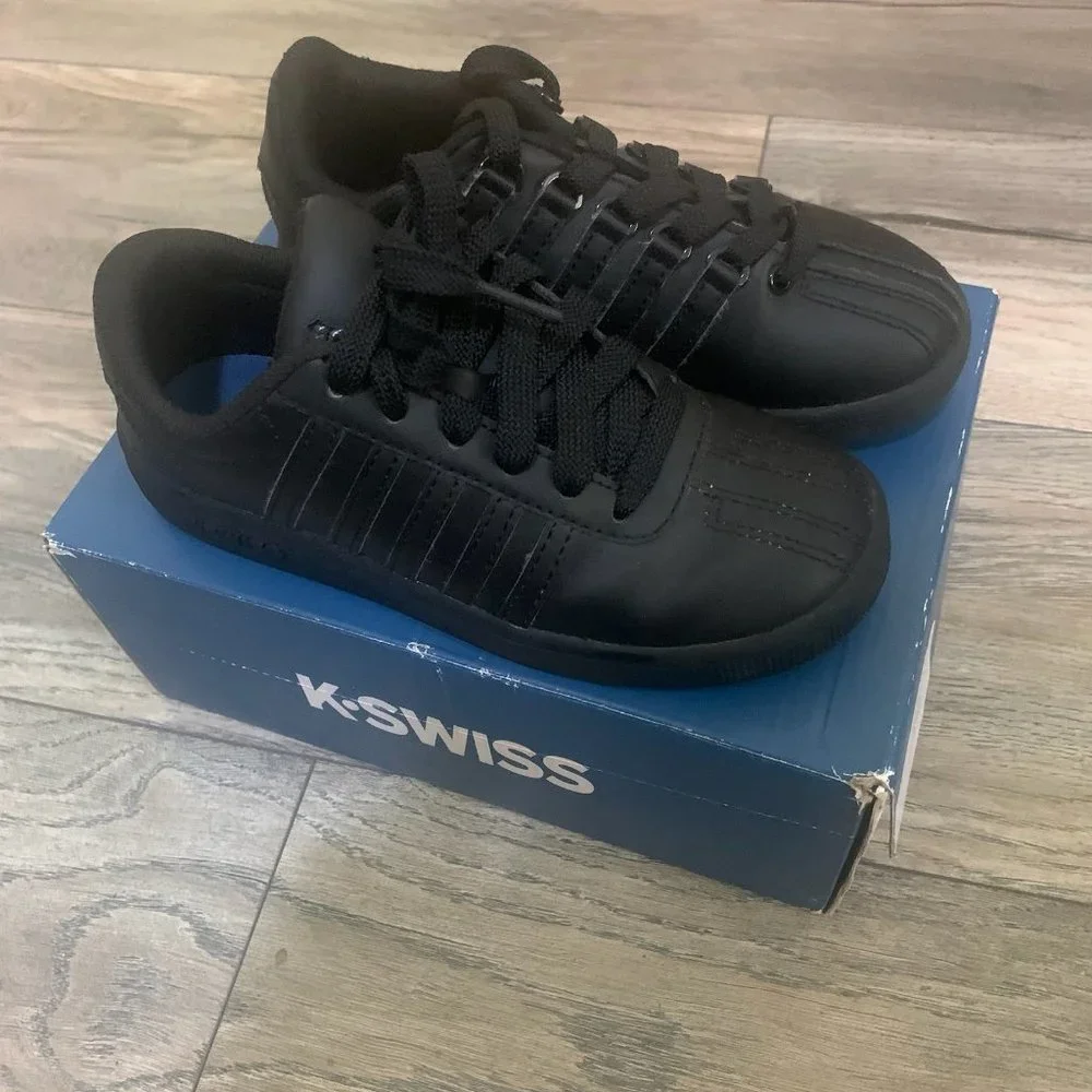 NWT K-SWISS KID'S CLASSIC VN LEATHER SNEAKERS BLACK/BLACK 1 M‎